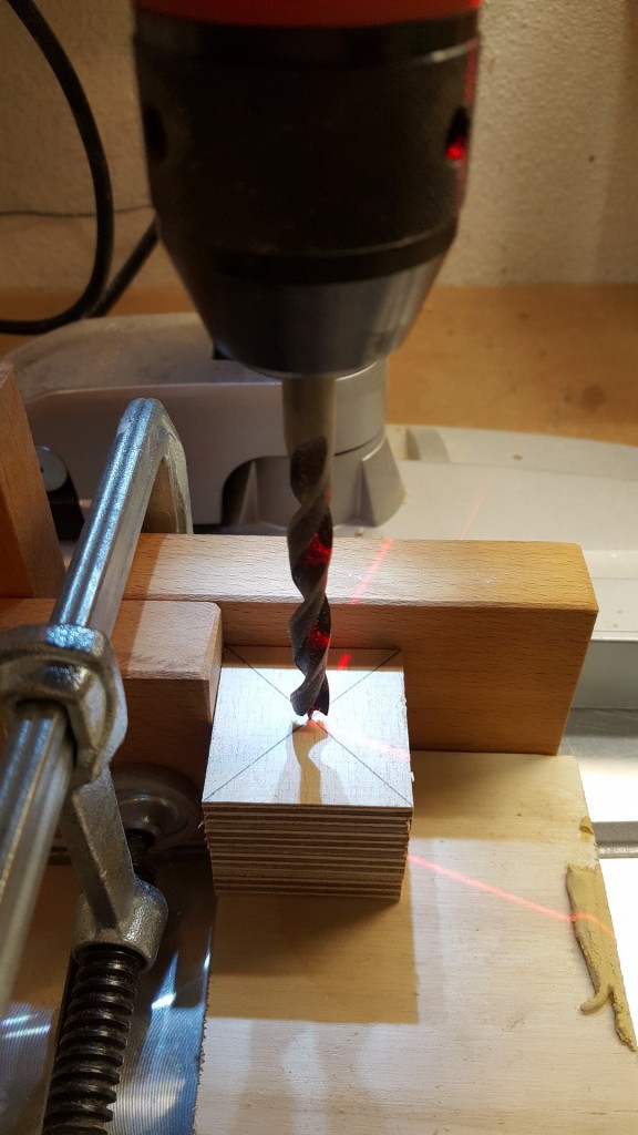 Grundplatten zentrisch anbohren
