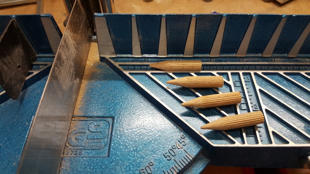 Dübel auf gleiche Länge zuschneiden